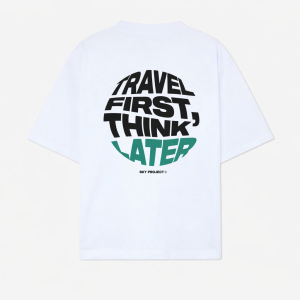 Camiseta Travel First, Think Later – Sky Project®